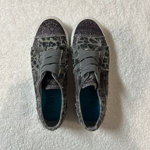 Blowfish Shoes Size 8.5